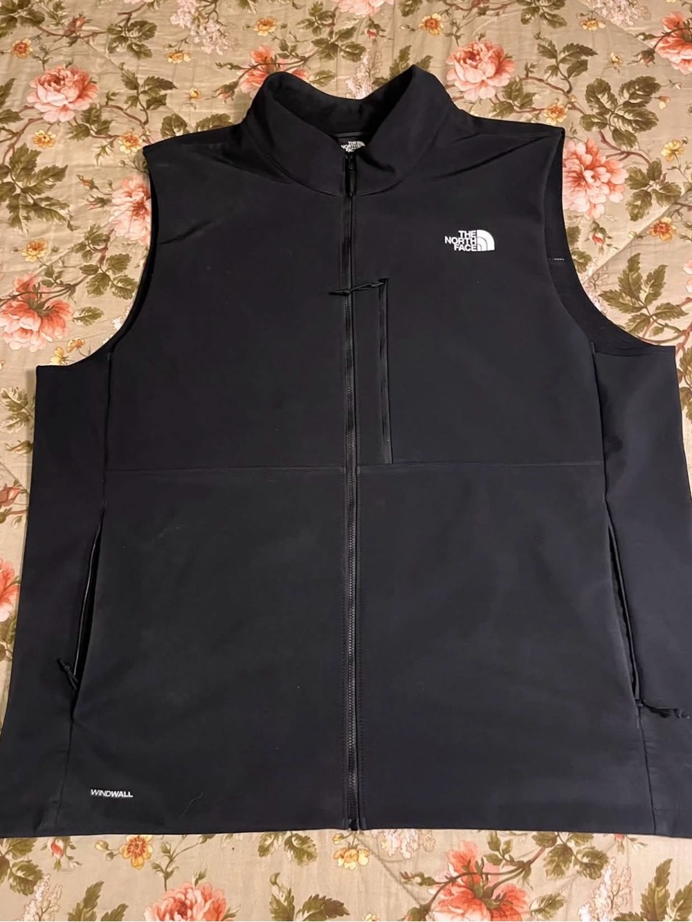The North Face Black Men’s Softshell Vest